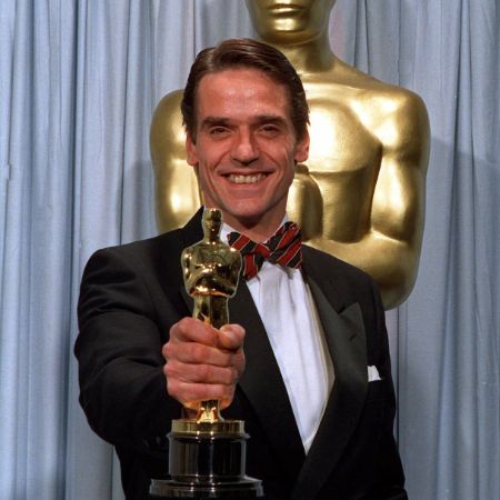 Jeremy winning Oscar
